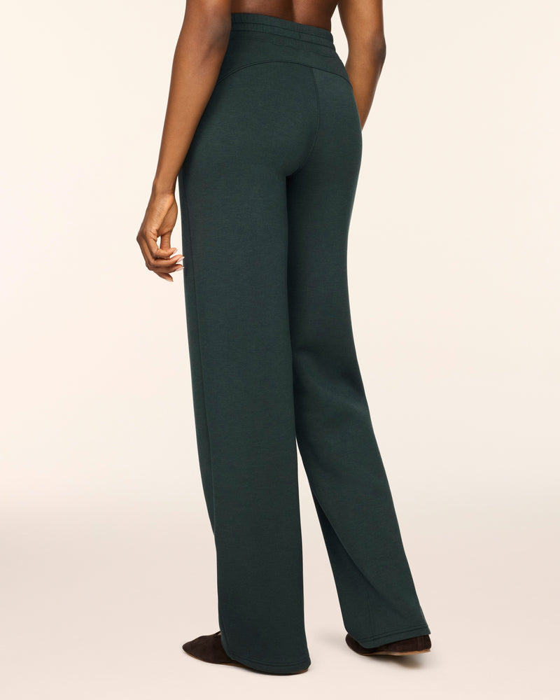 SPANX AirEssentials® Straight Leg Pant