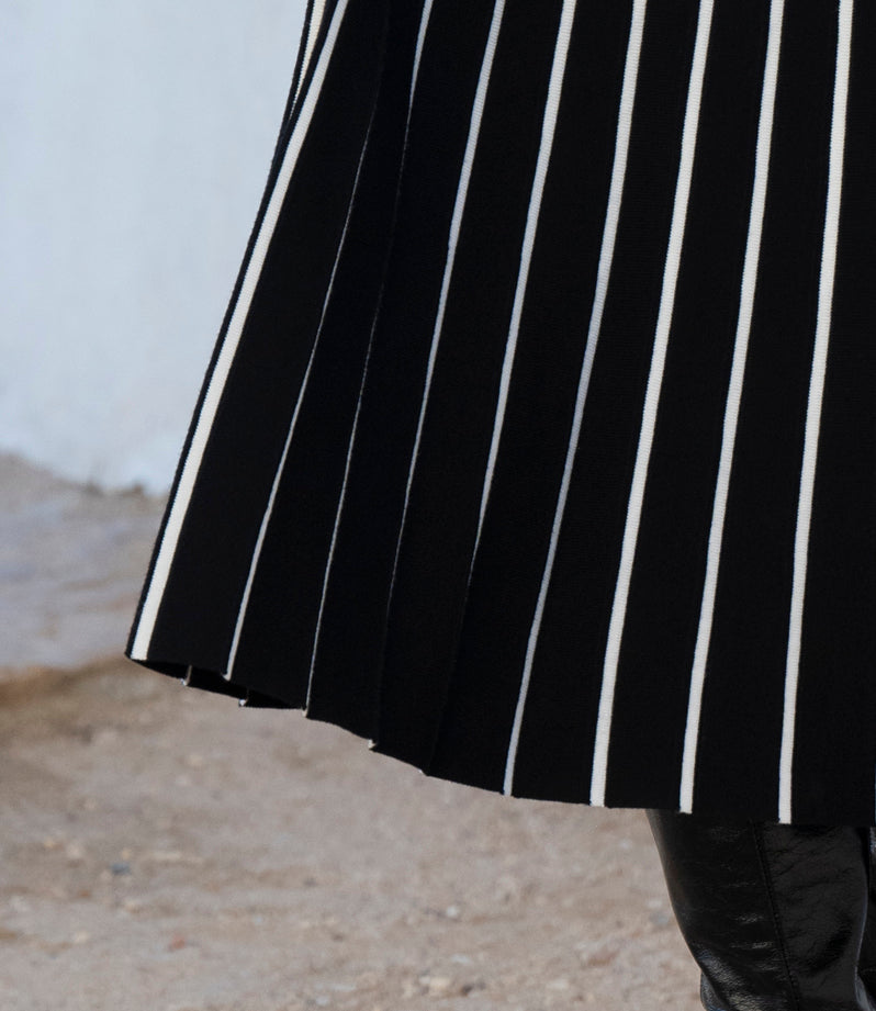 Black/White Knit Skirt