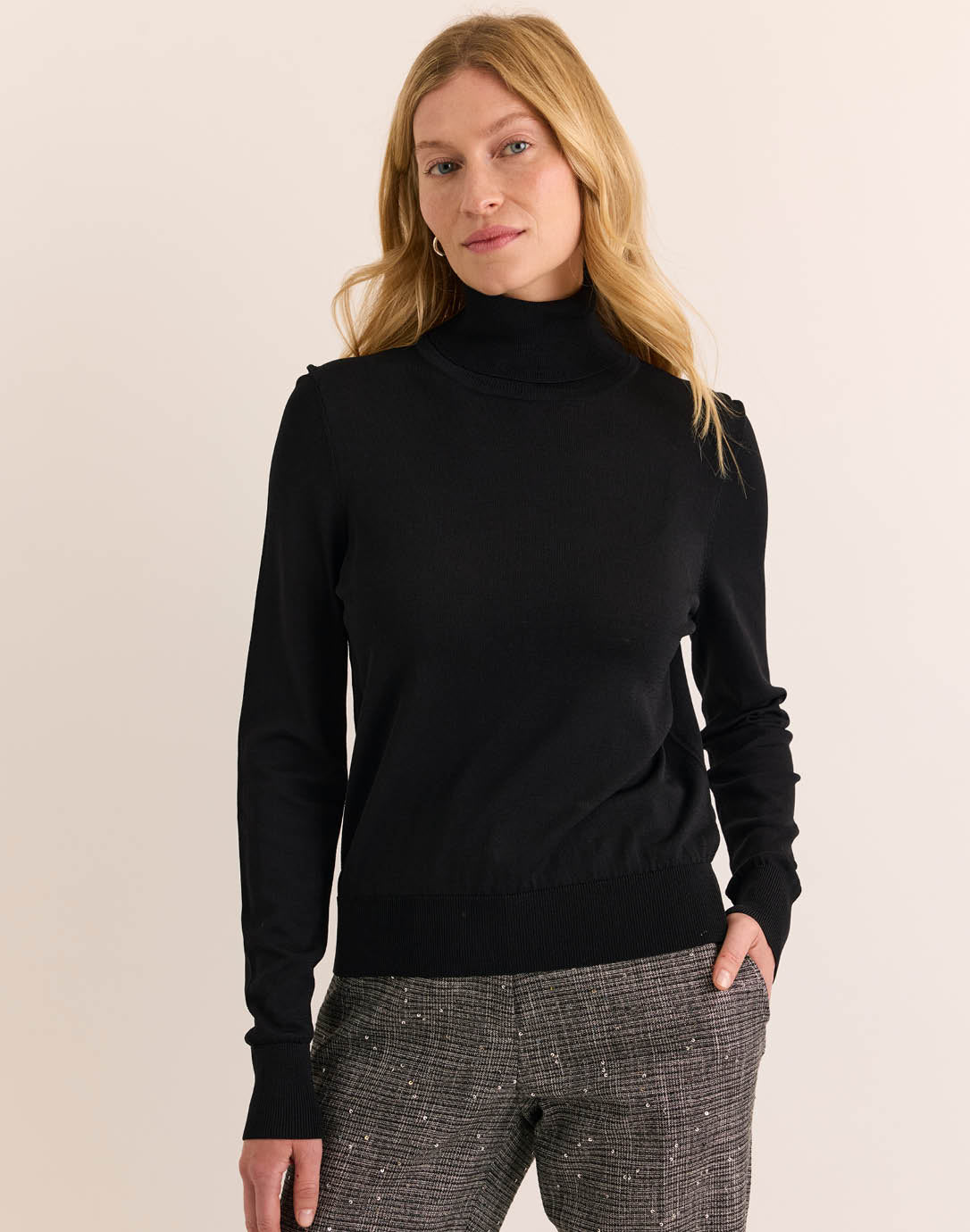 Ashley Long Sleeve Turtleneck Sweater