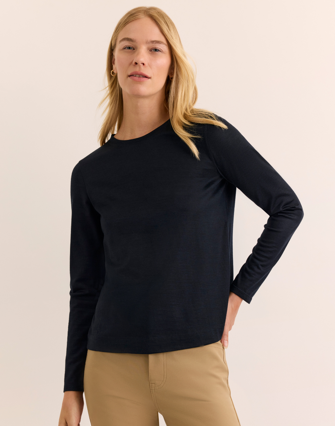 Great Merino Black Tee