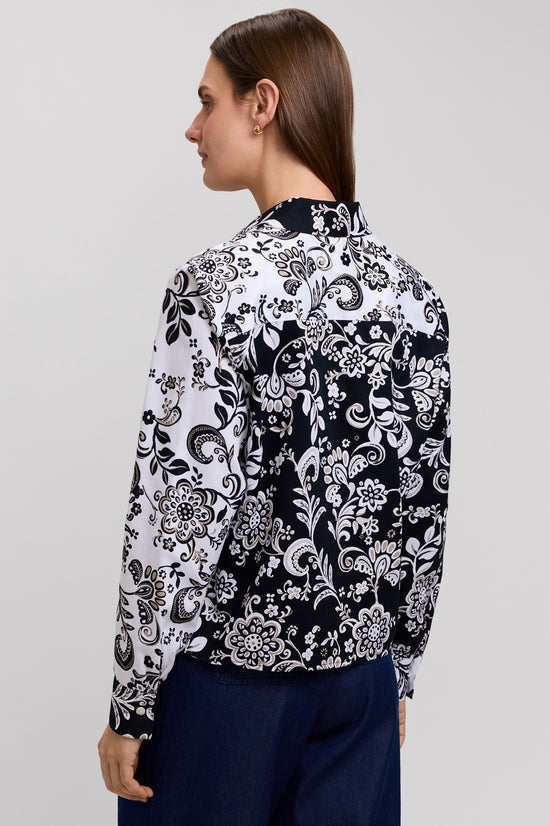 Jodie Abstract Daisy Short Shirt