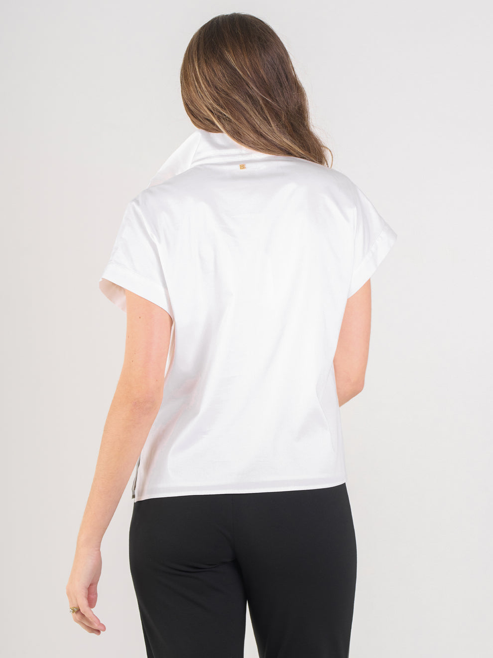 Poppy White Pullover
